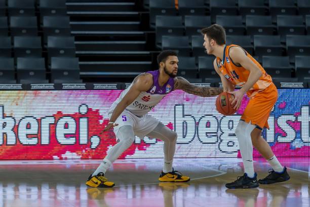 高强度较量 高强度较量